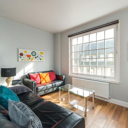 Royal Mile Modern Apartment Edimburgo Exterior foto