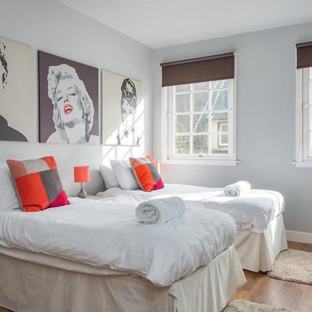 Royal Mile Modern Apartment Edimburgo Exterior foto
