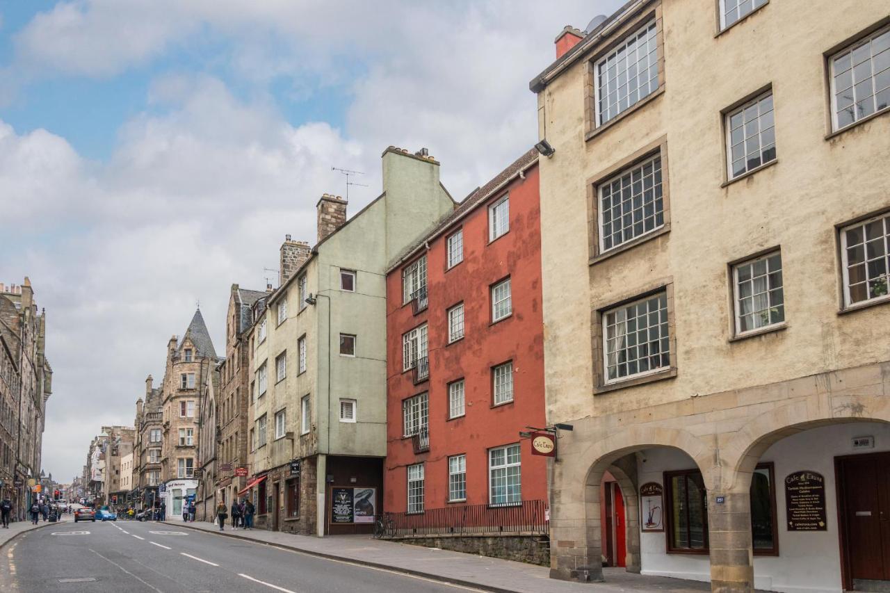 Royal Mile Modern Apartment Edimburgo Exterior foto