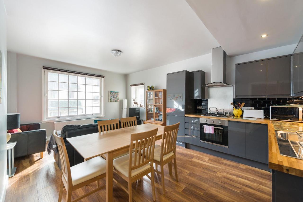 Royal Mile Modern Apartment Edimburgo Exterior foto